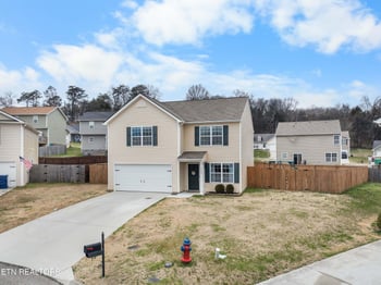 9405 Calla Lilly Ln, Mascot, TN 37806