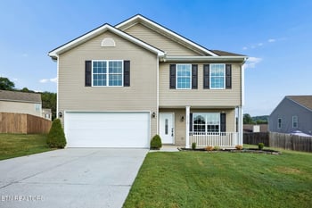 9409 Calla Lilly Ln, Mascot, TN 37806