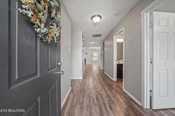 941 Ashley Michelle Ct, Knoxville, TN 37934