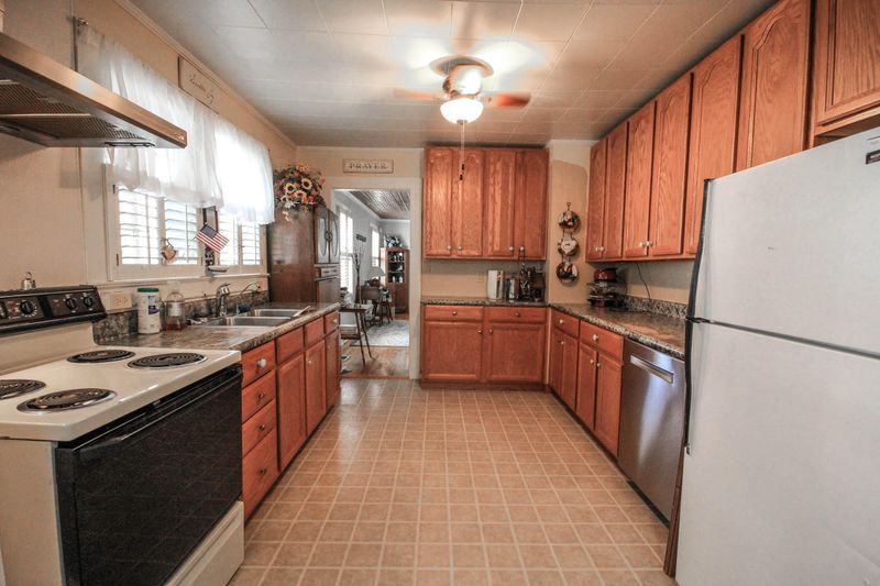 941 Birch St, Alcoa, TN 37701