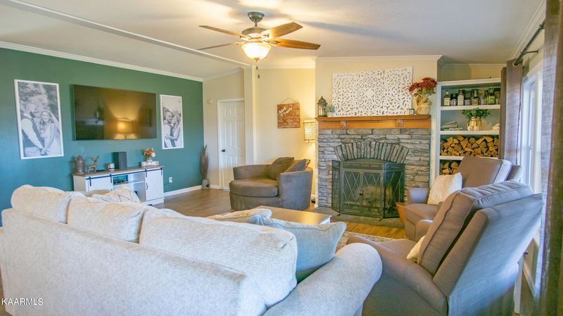 941 Cloyds Church Rd, Greenback, TN 37742