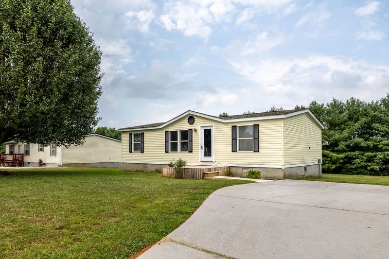 941 Ridge View Rd, Maryville, TN 37801