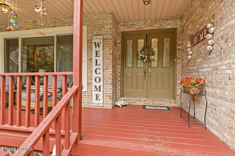 9417 Jim Loy Dr, Strawberry Plains, TN 37871