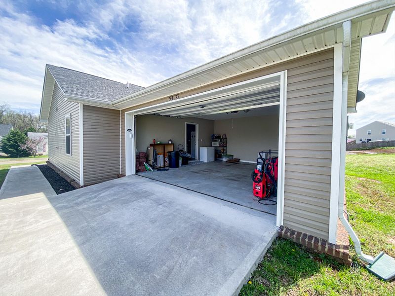 9418 Highbrook Ln, Mascot, TN 37806