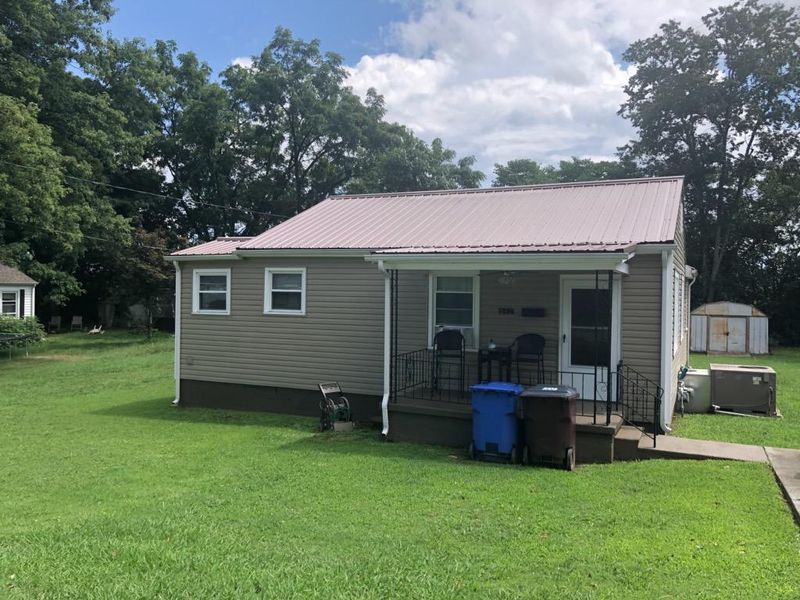 942 Cherry St, Alcoa, TN 37701
