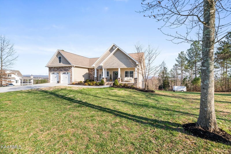 942 County Road 3051, Athens, TN 37303
