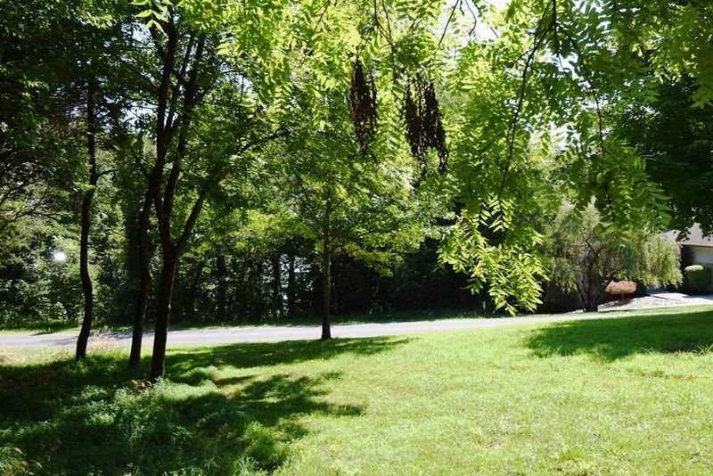 942 Kahite Tr, Vonore, TN 37885