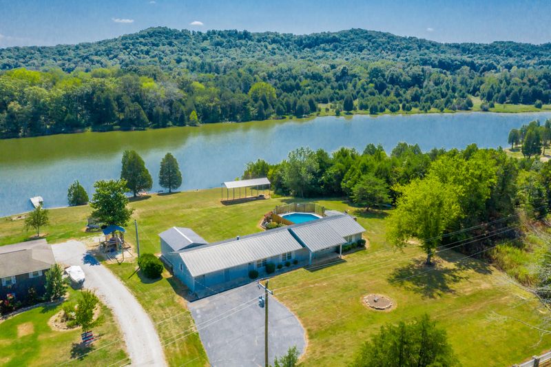 942 Paint Rock Rd, Kingston, TN 37763