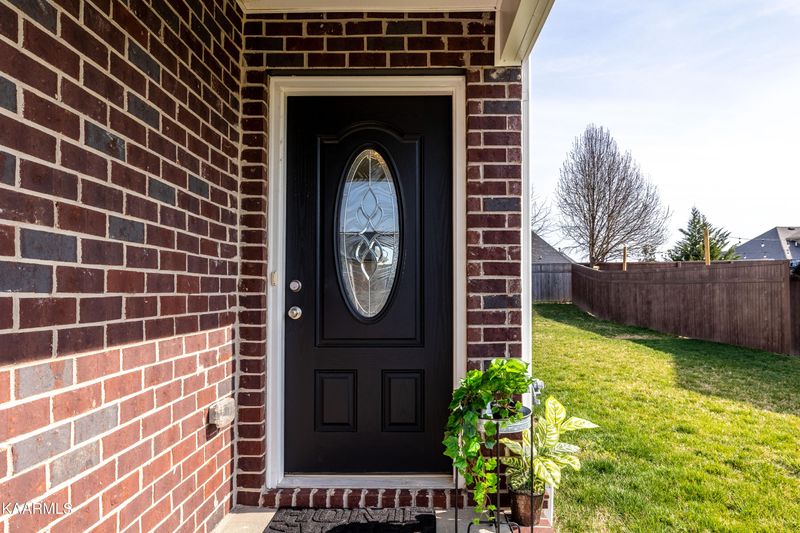 942 Spring Creek St, Maryville, TN 37801