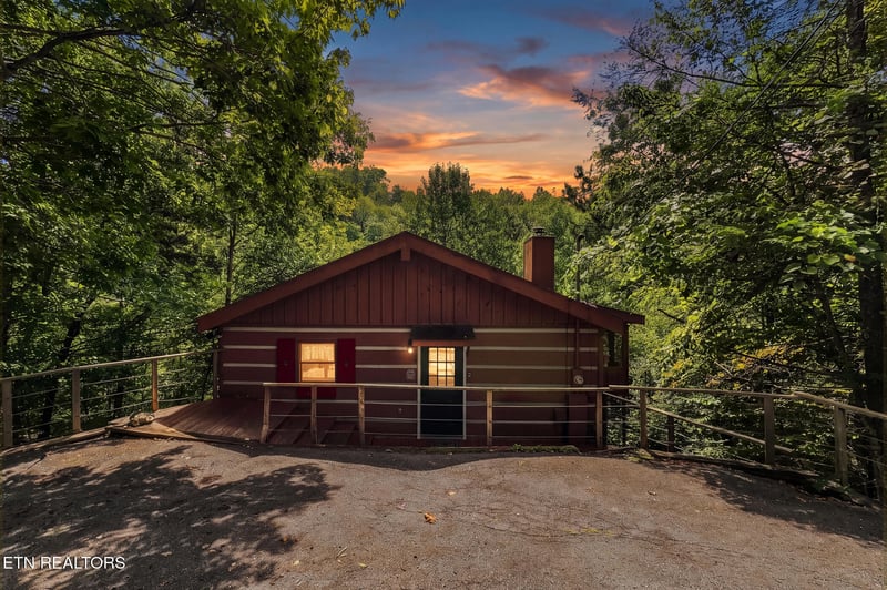 942 Vixen Rn, Gatlinburg, TN 37738