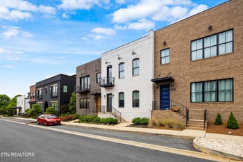 9421 Horizon Dr, Knoxville, TN 37922