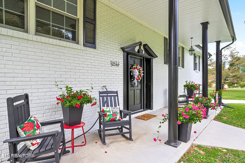 9422 Johnson Rd, Strawberry Plains, TN 37871