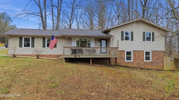 9429 Jim Loy Dr, Strawberry Plains, TN 37871