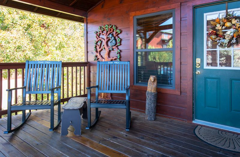 943 Mcmakin Way, Pigeon Forge, TN 37863