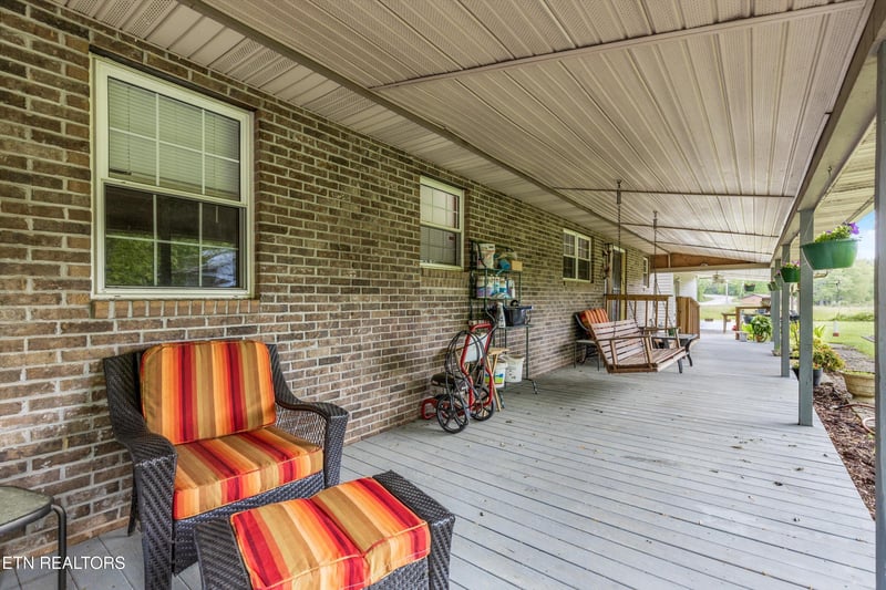 9438 Morgan County Hwy, Sunbright, TN 37872