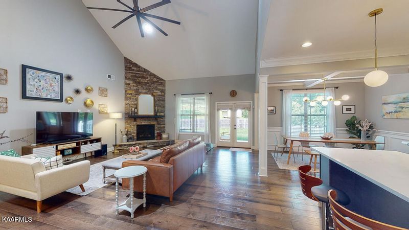 9439 Gladiator Ln, Knoxville, TN 37922