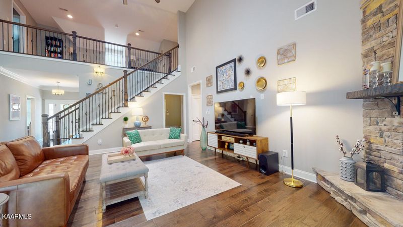 9439 Gladiator Ln, Knoxville, TN 37922