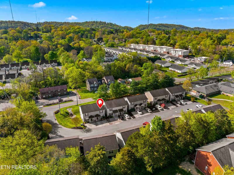 944 Micro Way, Knoxville, TN 37912