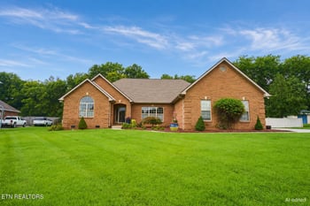 944 Southwick Dr, Alcoa, TN 37701