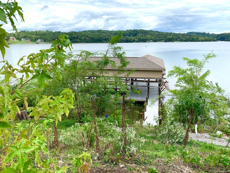 9440 View Point Ln, Knoxville, TN 37922