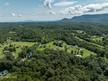 945 Circle Dr, Seymour, TN 37865