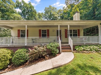 945 Frontier Cir, Friendsville, TN 37737