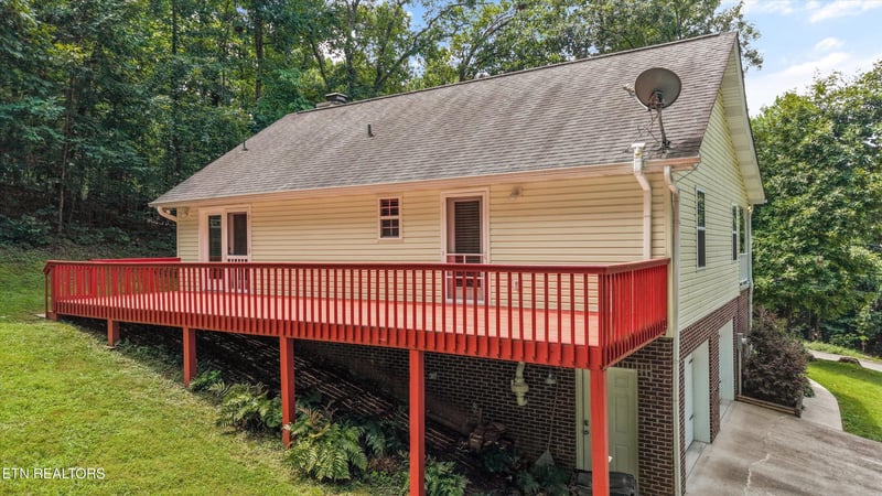 945 Frontier Cir, Friendsville, TN 37737