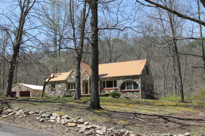 947 Goose Creek Rd, Seymour, TN 37865