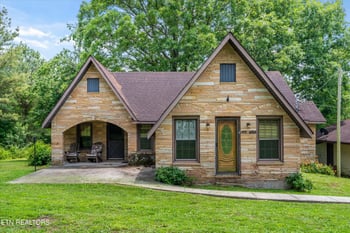 9478 Morgan County Hwy, Sunbright, TN 37872