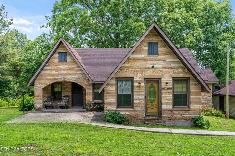 9478 Morgan County Hwy, Sunbright, TN 37872