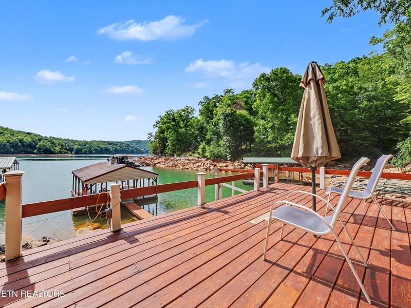 949 Flat Hollow Marina Rd, Speedwell, TN 37870