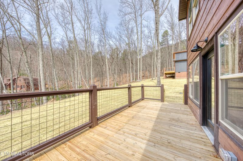 949 Green Bay Dr, Sevierville, TN 37876