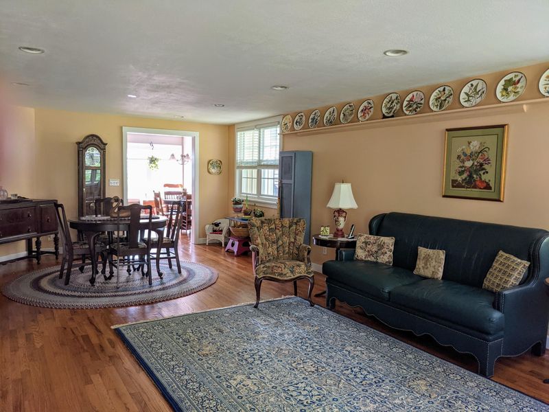 95 Orchard Rd, Norris, TN 37828