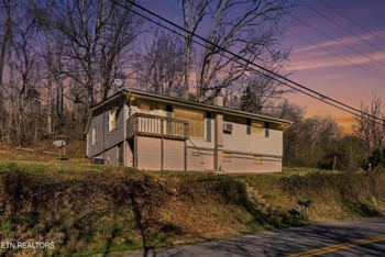950 Indian Gap Rd, Sevierville, TN 37876