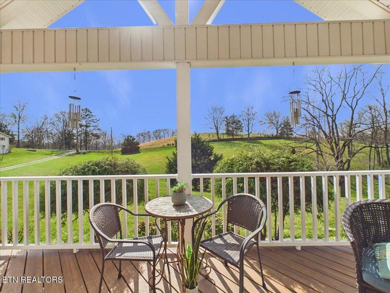 950 S Coolidge Rd, Lafollette, TN 37766
