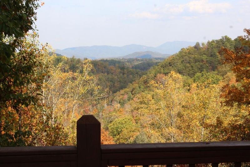 950 Vista Way, Sevierville, TN 37876