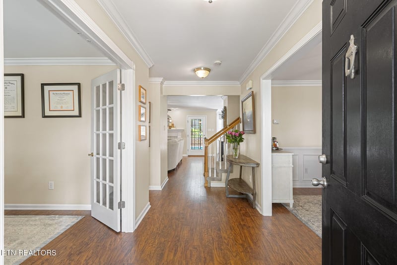 9501 Hickory Knoll Ln, Knoxville, TN 37931