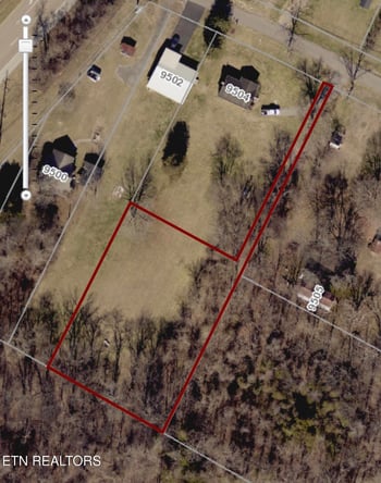 9504 Johnson Rd, Strawberry Plains, TN 37871