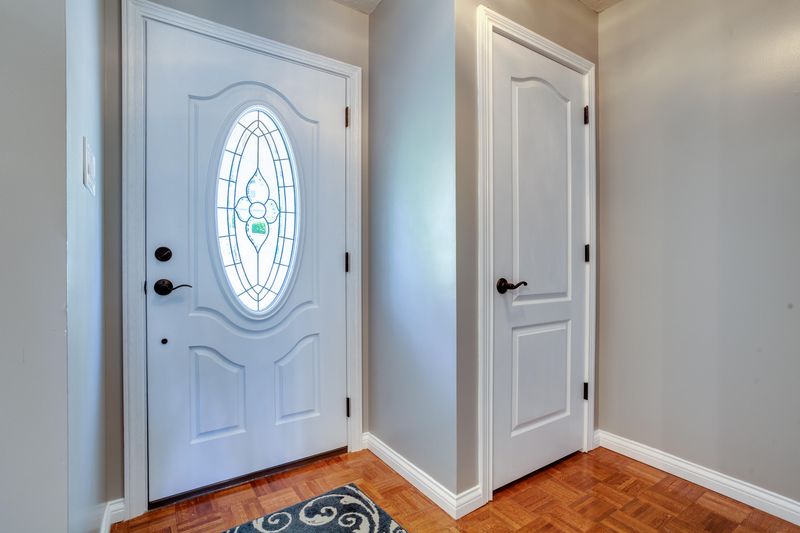 9509 Trails End Rd, Knoxville, TN 37931