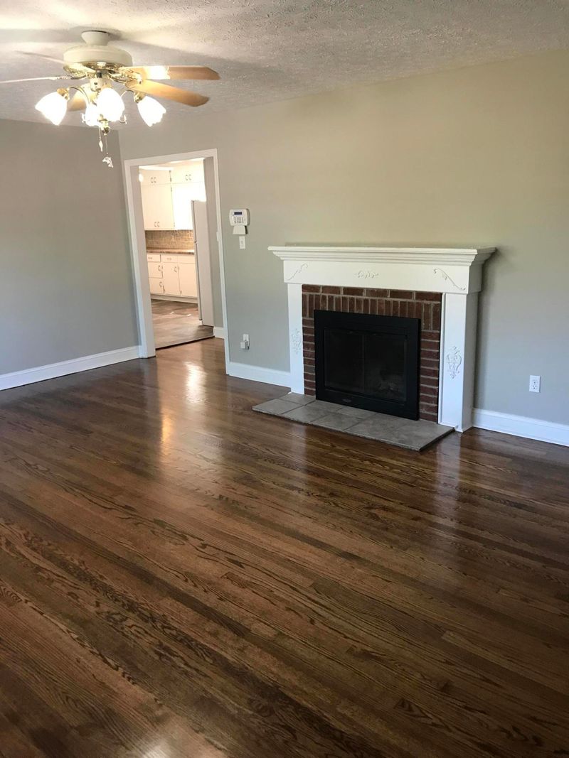 9510 E Emory Rd, Corryton, TN 37721