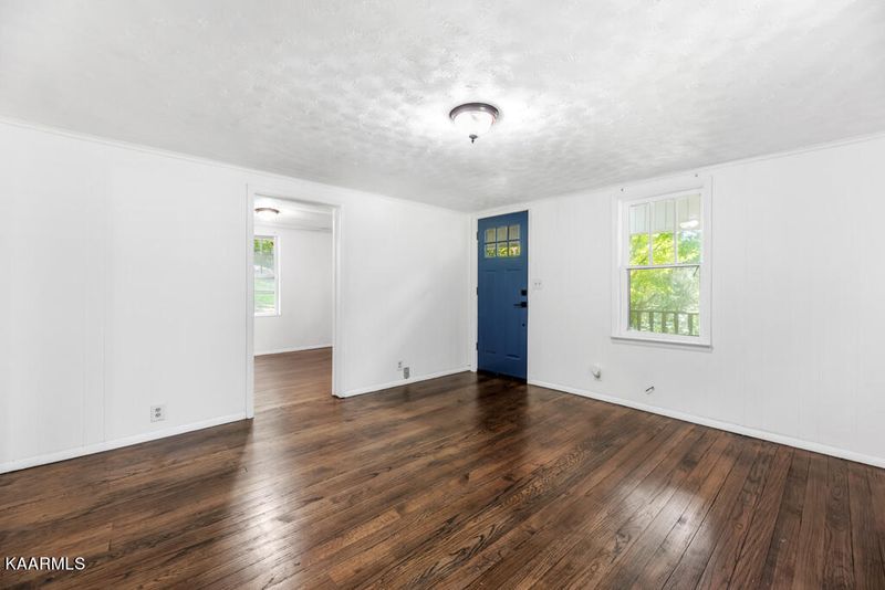 9519 Pedigo Rd, Powell, TN 37849