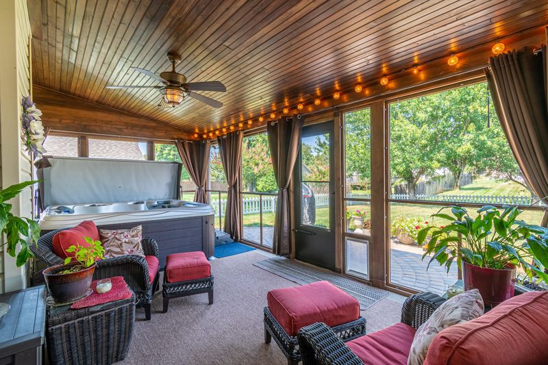 9519 Yuma Dr, Knoxville, TN 37931
