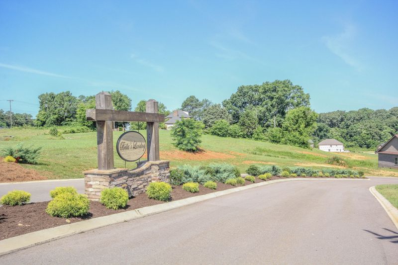 952 Conner Ln, Lenoir City, TN 37772
