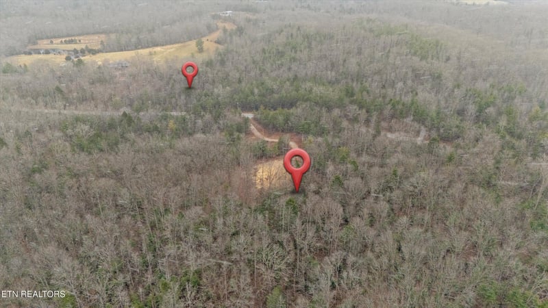 952 Genesis Rd, Lancing, TN 37770