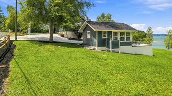 952 Leisure Ln, Sevierville, TN 37876