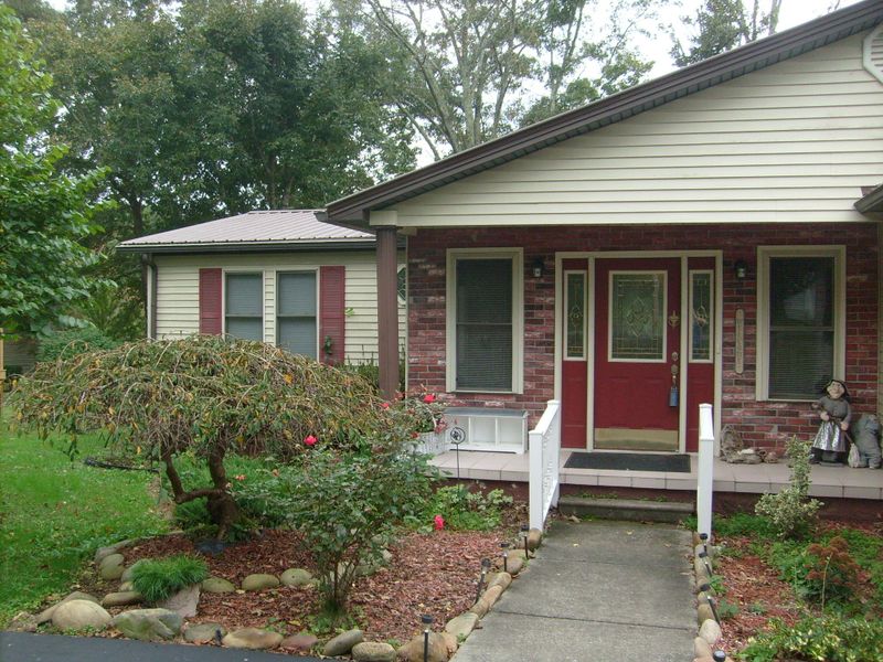 9535 Cherokee Tr, Crossville, TN 38572