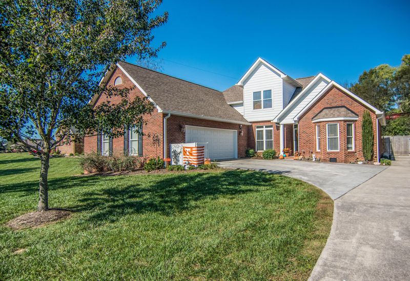 954 Southwick Dr, Alcoa, TN 37701
