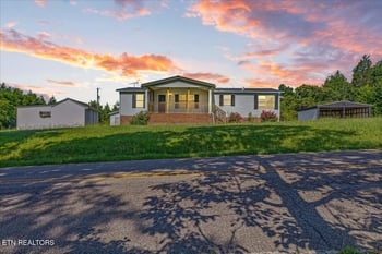 9541 Antioch Church Rd, Lenoir City, TN 37772