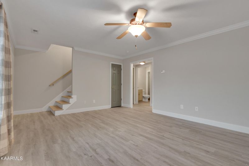 955 Micro Way, Knoxville, TN 37912