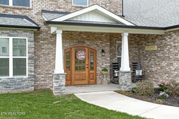 9556 Gunnies Dr, Kodak, TN 37764
